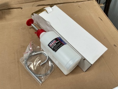 UNUSED SEALEY 1lt MULTI PURPOSE MINI PUMP