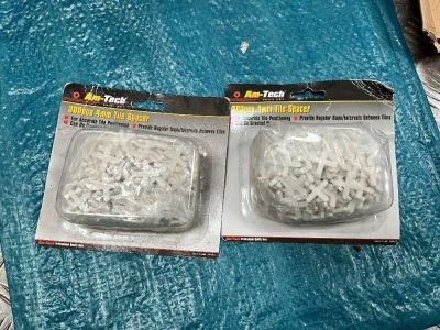 2No. UNUSED PACKS OF AMTECH 4mm TILE SPACERS