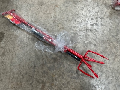 UNUSED AMTECH 32" CULTIVATOR