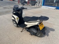 YAMAHA MWS125-A TRICITY 125 PETROL 3 WHEELED URBAN SCOOTER - 5