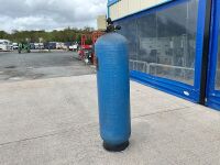 WATER TREATMENT VESSEL C/W AUTOMATIC TIMER CONTROL - 7