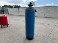 WATER TREATMENT VESSEL C/W AUTOMATIC TIMER CONTROL - 10