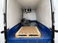 VOLKSWAGEN CRAFTER CR35 TRENDLINE LWB 2.0 TDI 140PS HIGH ROOF FRIDGE VAN - 19