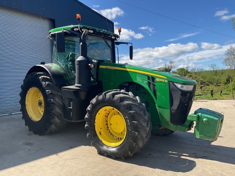 JOHN DEERE 8345R 4WD TRACTOR