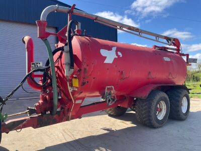 REDROCK 4000 GALLON TWIN AXLE SLURRY TANKER
