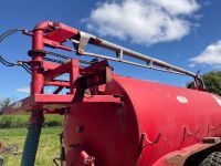 REDROCK 4000 GALLON TWIN AXLE SLURRY TANKER - 18