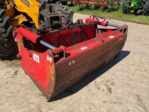 APPROX. 6ft REDROCK HYDRAULIC SILAGE BLOCK CUTTER