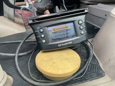 NEW HOLLAND EZ-GUIDE 250 GPS SYSTEM