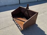 APPROX. 4.6ft LINKBOX - 2