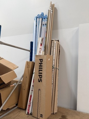 QTY OF ASSORTED FLUORESCENT TUBE LIGHT BLUBS&nbsp;