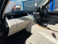 LAND ROVER RANGE ROVER SPORT HSE 3.6 TDV8 5DR AUTOMATIC - 9