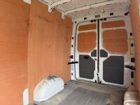 VOLKSWAGEN CRAFTER CR35 TRENDLINE MWB 2.0 TDI 140PS HIGH ROOF VAN - 14