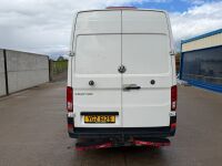VOLKSWAGEN CRAFTER CR35 TRENDLINE MWB 2.0 TDI 140PS HIGH ROOF VAN - 17