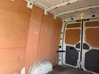 VOLKSWAGEN CRAFTER CR35 TRENDLINE MWB 2.0 TDI 140PS HIGH ROOF VAN - 15
