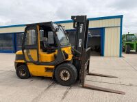 CLARK CMP50SD 5 TON DIESEL FORKLIFT - 16