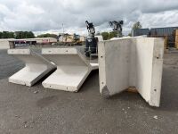 3No. UNUSED 3m CONCRETE ROCKET WALLS - 12