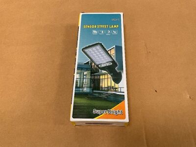 UNUSED SOLAR OUTDOOR LED SENSOR LAMP &nbsp;