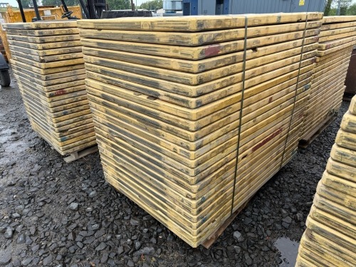 APPROX. 24No. 1400mm x 950mm x 45mm PANELS