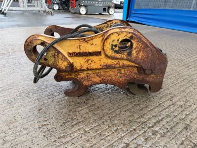 DROMONE HYDRAULIC QUICK HITCH TO SUIT 15 TON MACHINE