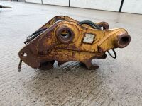 DROMONE HYDRAULIC QUICK HITCH TO SUIT 15 TON MACHINE - 12
