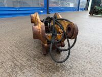DROMONE HYDRAULIC QUICK HITCH TO SUIT 15 TON MACHINE - 17