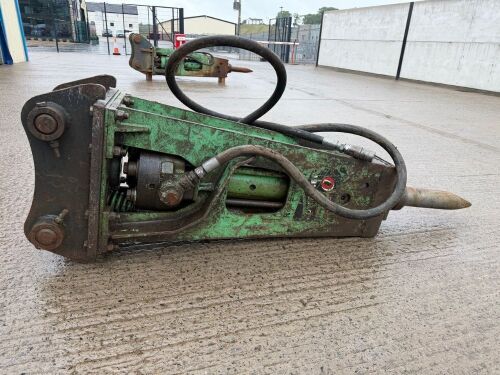 MONTABERT 240 ROCK HAMMER TO SUIT 15 TON MACHINE