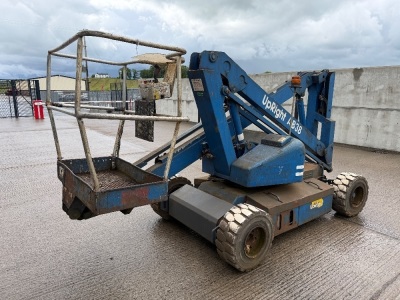 UPRIGHT AB38 BATTERY OPERATED BOOM LIFT - NON RUNNER