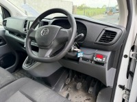 VAUXHALL VIVARO 2900 SPORTIVE L2 H1 1.5D 100PS FRIDGE VAN - 27