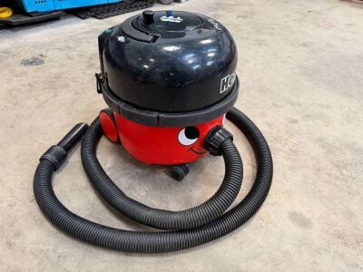 NUMATIC HENRY VACUUM CLEANER