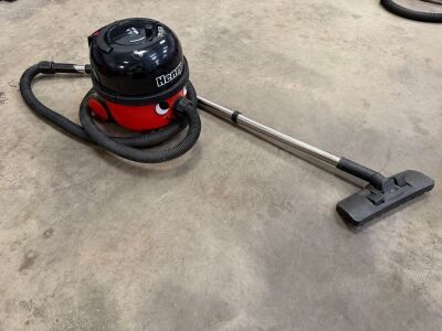 NUMATIC HENRY VACUUM CLEANER