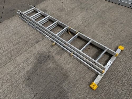 8 TREAD TRIPLE EXTENSION ALUMINIUM LADDER