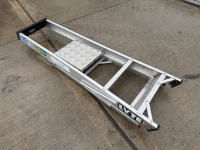 3 TREAD ALUMINIUM STEP LADDER