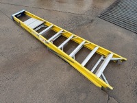 7 TREAD FIBREGLASS STEP LADDER