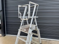 YOUNGMAN TELEGUARD ALUMINIUM TELESCOPIC PLATFORM LADDER - 3