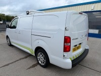VAUXHALL VIVARO 2900 SPORTIVE L2 H1 1.5D 100PS FRIDGE VAN - 15