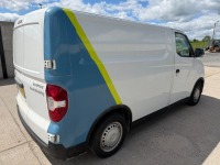 MAXUS E DELIVER 3 L1 H1 35KWH AUTOMATIC ELECTRIC VAN - 9