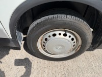 MAXUS E DELIVER 3 L1 H1 35KWH AUTOMATIC ELECTRIC VAN - 19