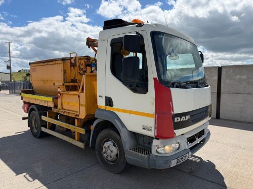 DAF LF45.140 4x2 7.5 TON TARMAC HOTBOX LORRY