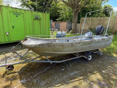APPROX. 16ft FUN YAK BOAT (K0717)