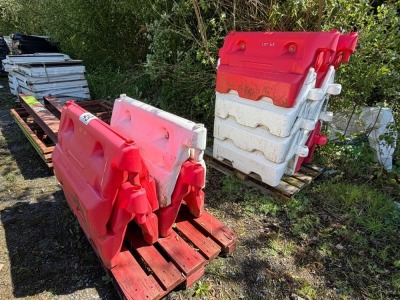 APPROX. 12o. 20LTR SAFE FENCE PLASTIC BASES