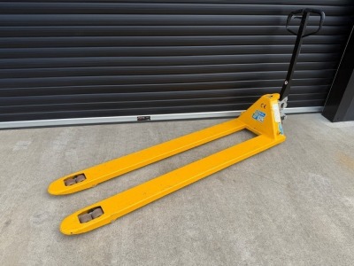 SHS 2000KGS LONG REACH PALLET TRUCK