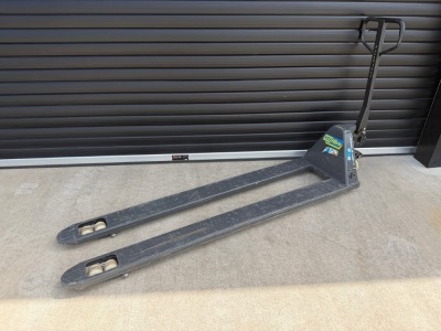 LIFTEK 2000KGS LONG REACH PALLET TRUCK