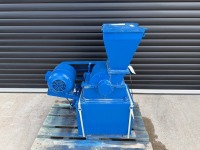 J HENSEN 3 PHASE MINI STONE CRUSHER&nbsp; - 2