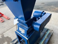 J HENSEN 3 PHASE MINI STONE CRUSHER&nbsp; - 8