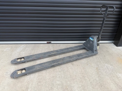 LIFTEK 2000KGS LONG REACH PALLET TRUCK