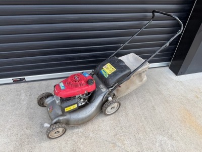 HONDA HRG 466C WALK BEHIND PETROL LAWNMOWER