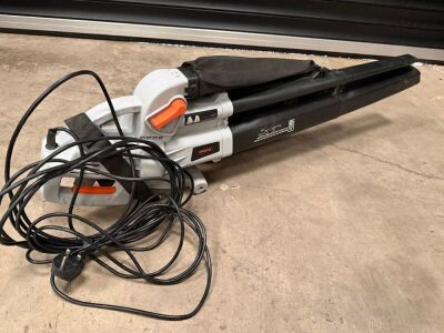 VONHAUS 240V LEAF BLOWER
