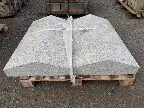&nbsp;2No. PALLETS TO INC. APPROX 7No. SILVER GRANITE APEX WALL CAPPINGS&nbsp;