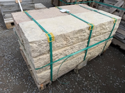 PALLET TO INC. APPROX 6No. SANDSTONE BLOCK STEPS&nbsp;