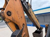CASE 4X4 BACKHOE - 21
